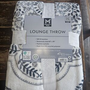 NWT Members Mark Soft Geometric/Floral Throw Blanket Grey/Whie 60" X 70"